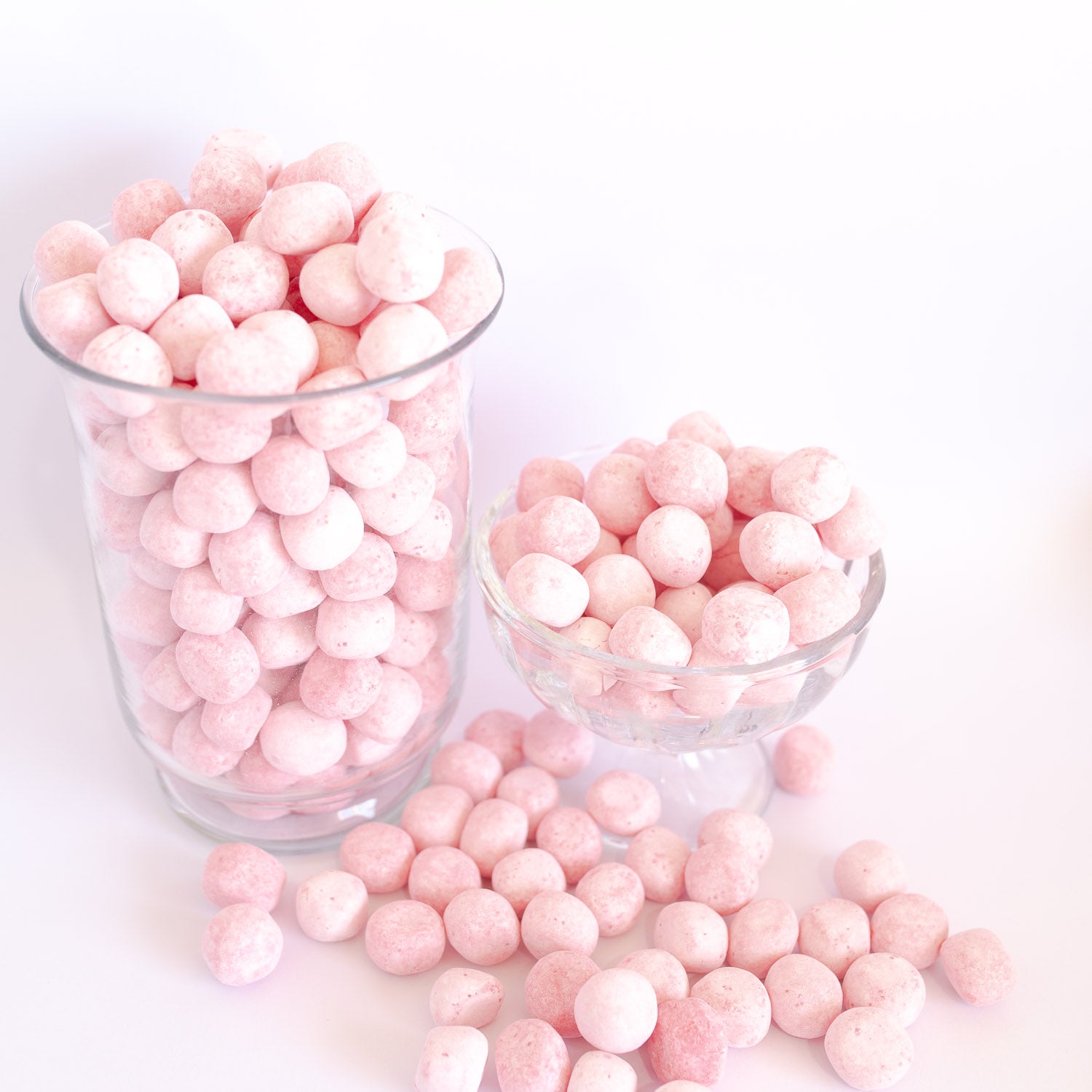 Strawberry Bon Bons 150g*