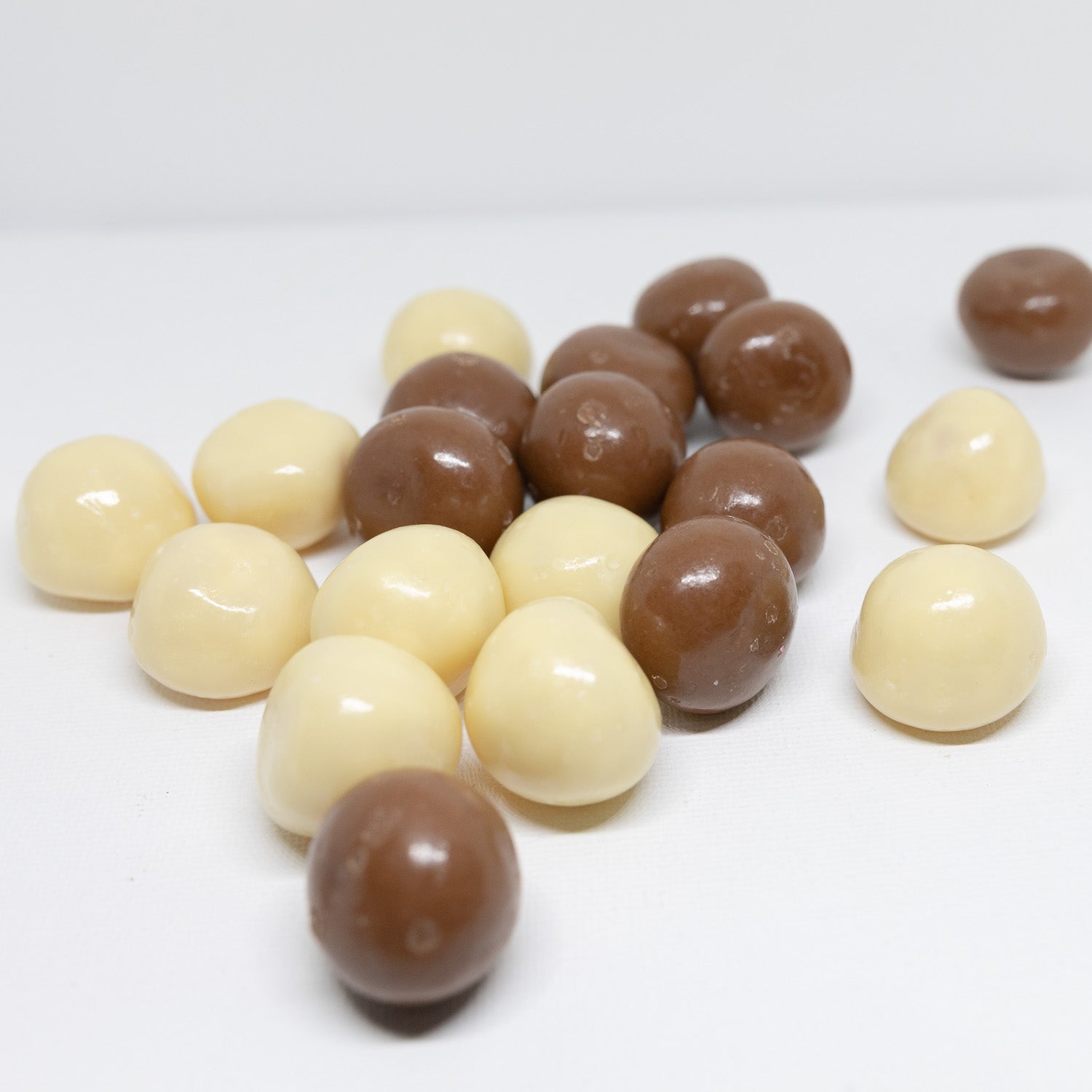 Mixed White & Milk Raspberries 150g